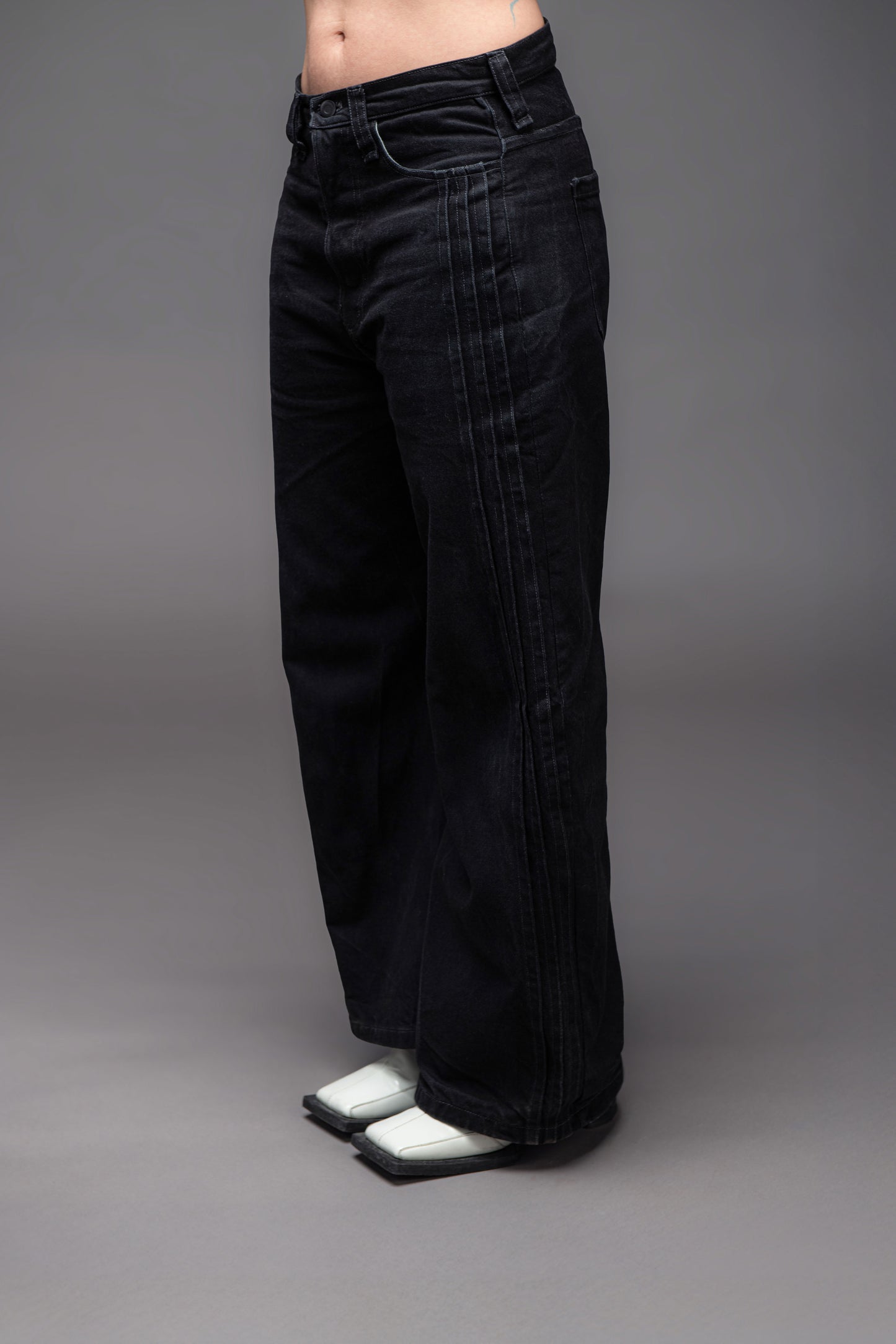 piece no.2 suit black